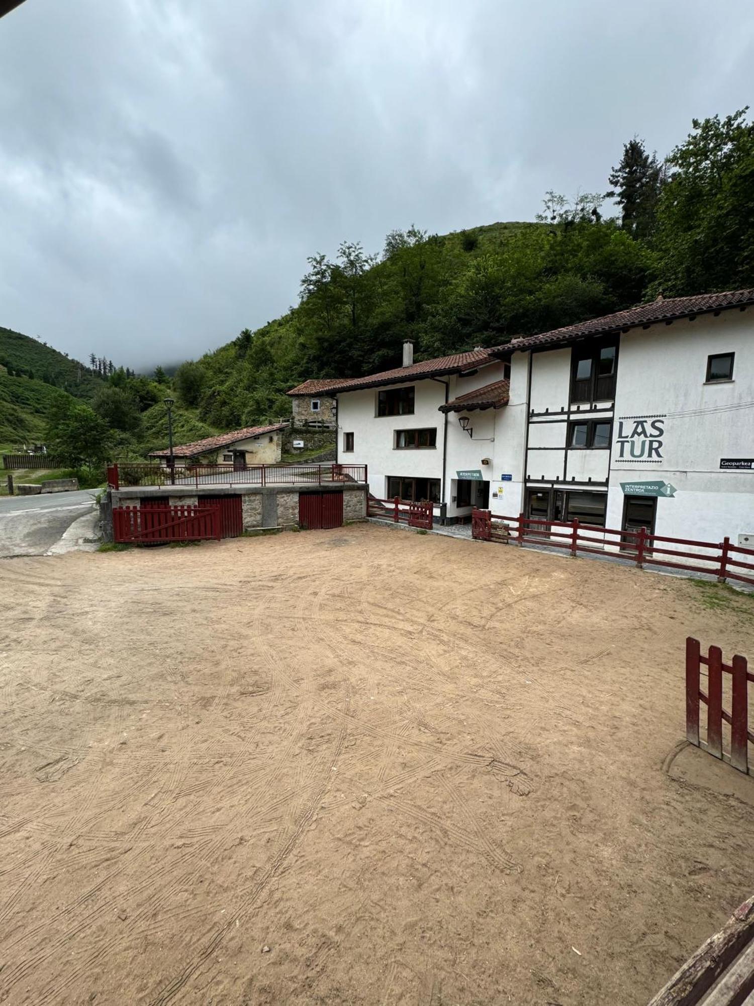 Albergue De Lastur Deba Kültér fotó